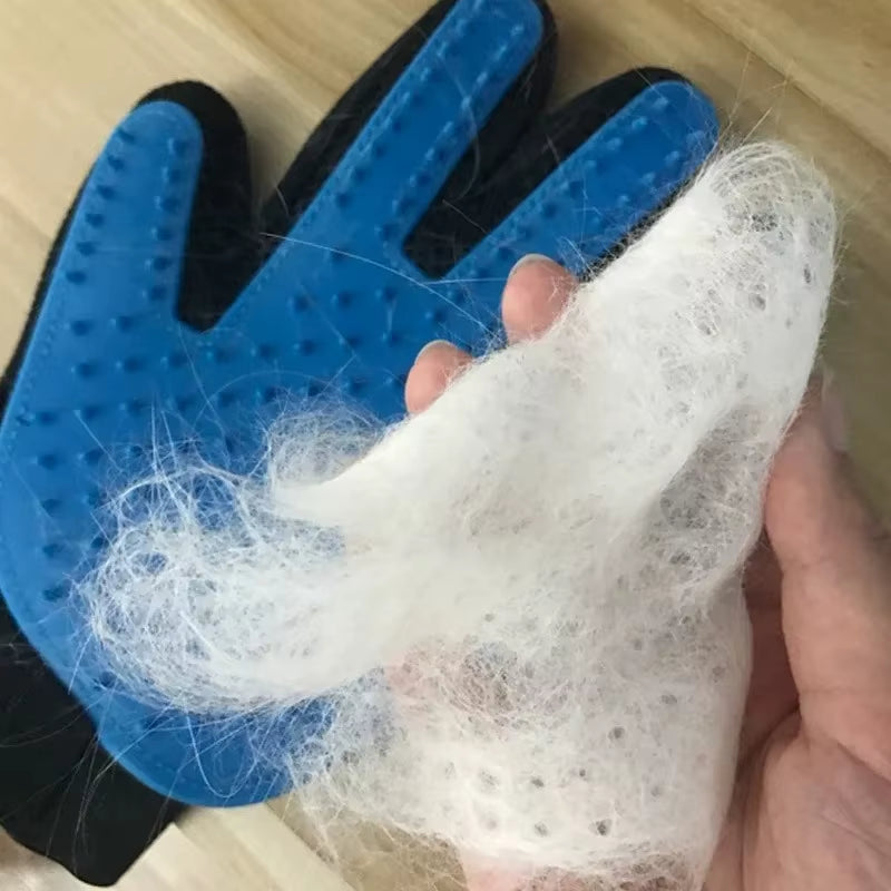Transform Your Pet's Grooming Routine with Our Versatile Cat and Dog Grooming Glove - Perfect for Deshedding, Bathing, and Massaging!